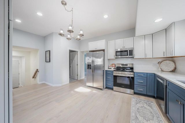 303 S 1ST AVENUE, Winneconne, WI 54988