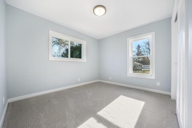 303 S 1ST AVENUE, Winneconne, WI 54988