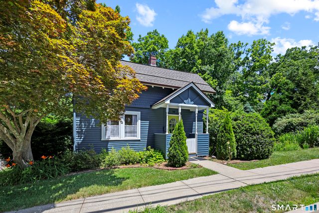 36 Hunting Hill Avenue, Middletown, CT 06457