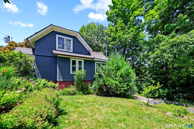 36 Hunting Hill Avenue, Middletown, CT 06457