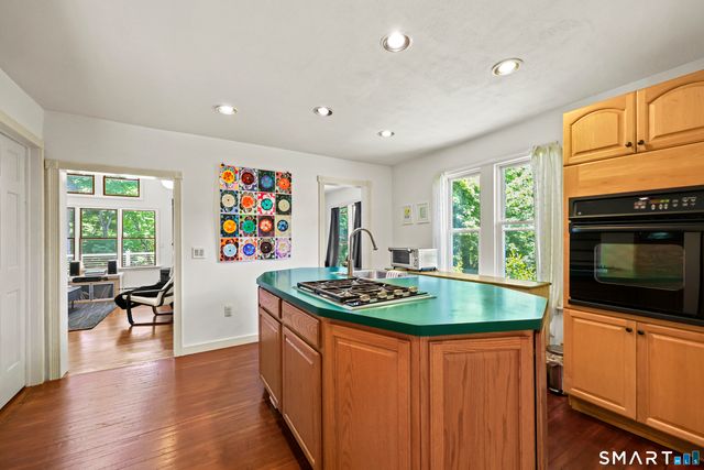36 Hunting Hill Avenue, Middletown, CT 06457