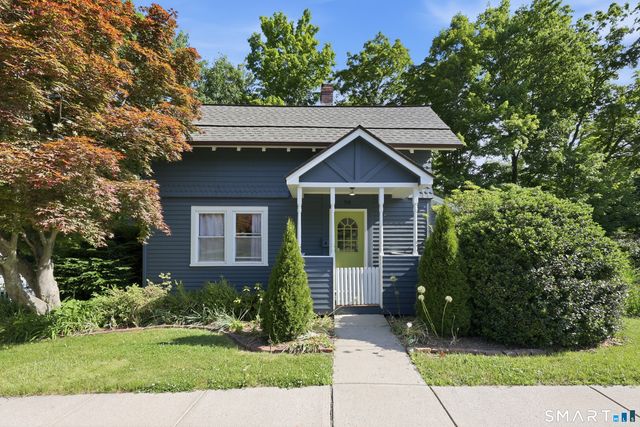 36 Hunting Hill Avenue, Middletown, CT 06457