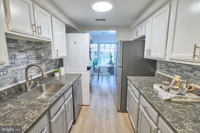 6373 PATIENCE CT, Alexandria, VA 22315
