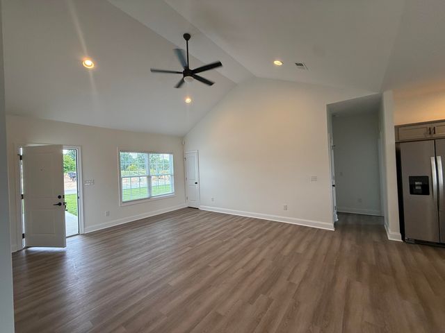 302 Cinchpost Circle, London, KY 40744