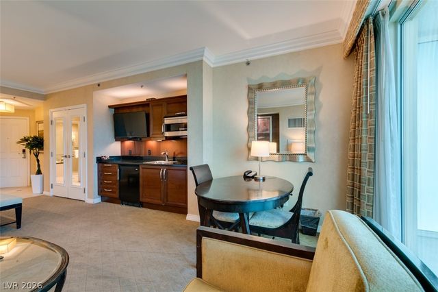 145 East HARMON Avenue 2417, Las Vegas, NV 89109