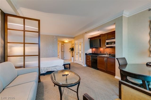 145 East HARMON Avenue 2417, Las Vegas, NV 89109