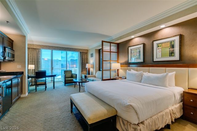 145 East HARMON Avenue 2417, Las Vegas, NV 89109