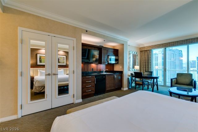 145 East HARMON Avenue 2417, Las Vegas, NV 89109