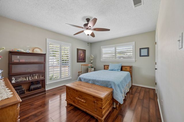 1060 Old Stacy Road, Fairview, TX 75069
