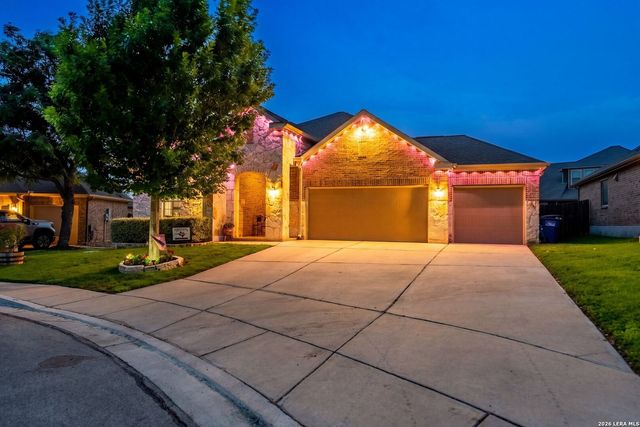 5611 Strimple St, New Braunfels, TX 78132