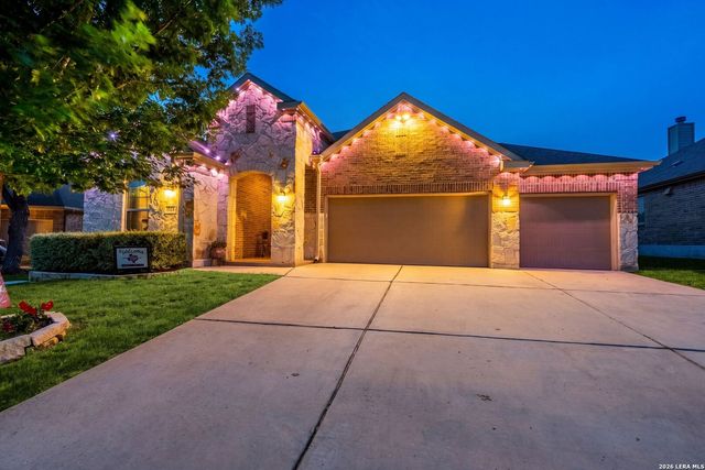 5611 Strimple St, New Braunfels, TX 78132