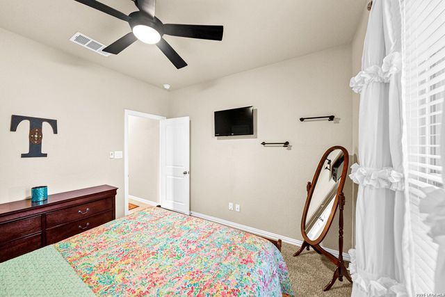 5611 Strimple St, New Braunfels, TX 78132