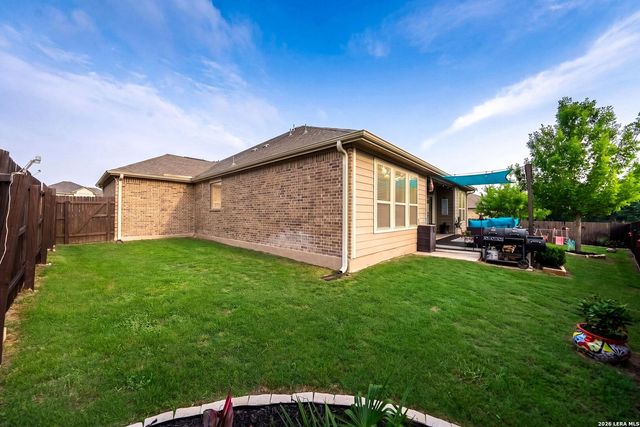 5611 Strimple St, New Braunfels, TX 78132