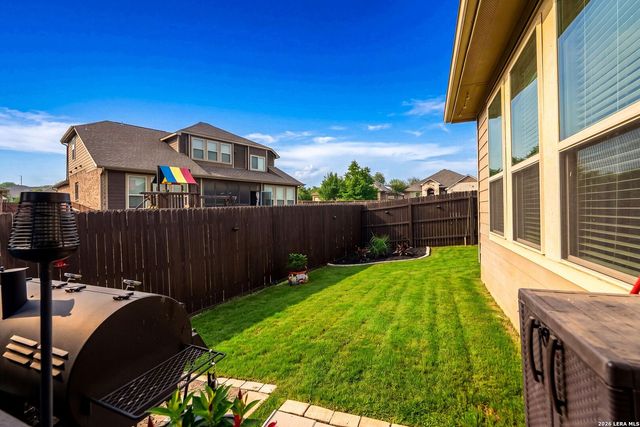 5611 Strimple St, New Braunfels, TX 78132