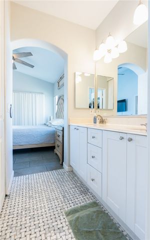 7583 Hazard Center Dr, San Diego, CA 92108