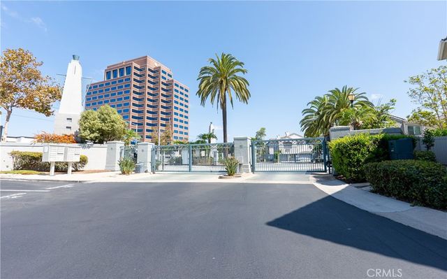 7583 Hazard Center Dr, San Diego, CA 92108