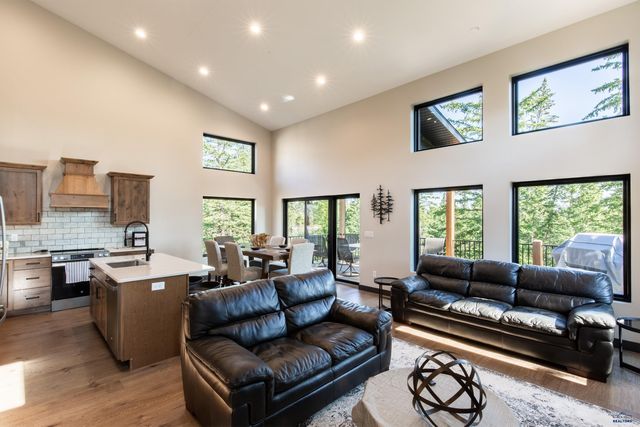 12273 TROLLEY TRAIL CT, Lead, SD 57754