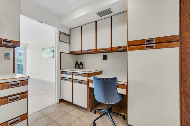 3300 NE 36th Street 1711, Fort Lauderdale, FL 33308