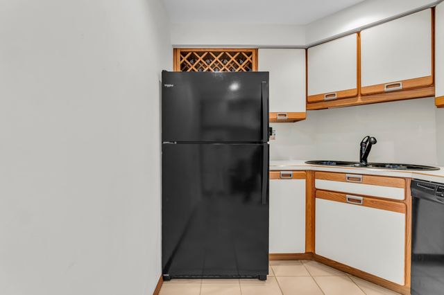 3300 NE 36th Street 1711, Fort Lauderdale, FL 33308