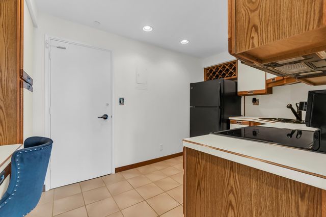3300 NE 36th Street 1711, Fort Lauderdale, FL 33308