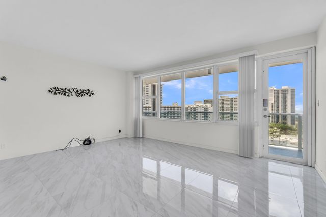 3300 NE 36th Street 1711, Fort Lauderdale, FL 33308
