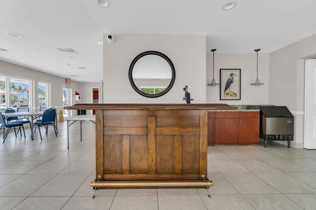 3300 NE 36th Street 1711, Fort Lauderdale, FL 33308