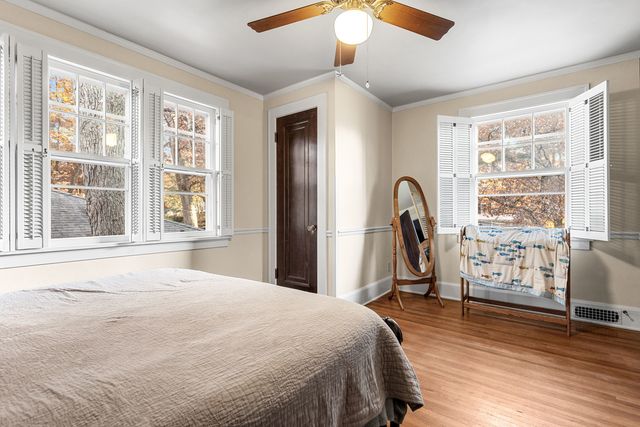 1326 Brownwood Drive, Rockford, IL 61107