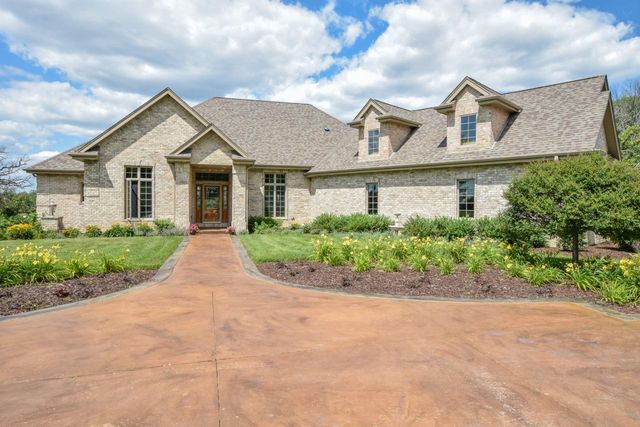 22218 W 7 Mile ROAD, Franksville, WI 53126