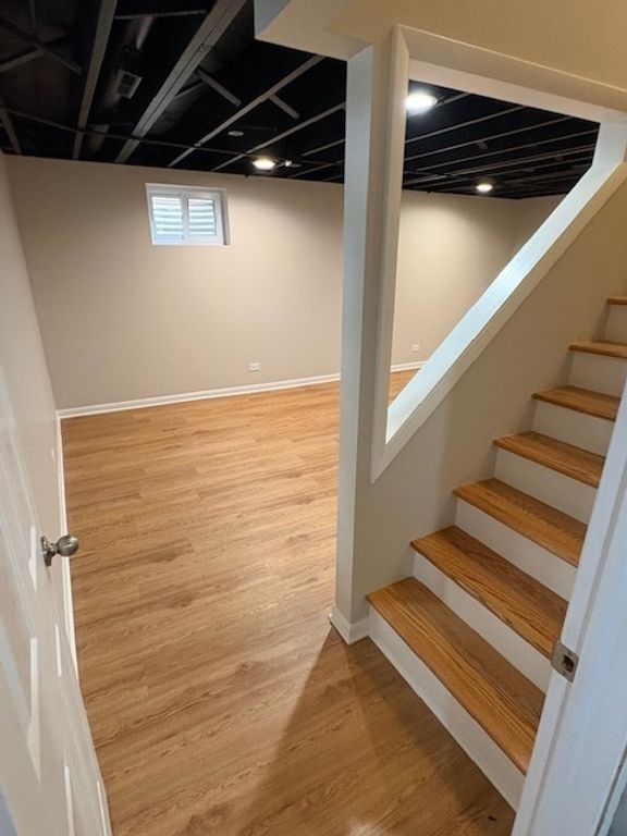 Image 18 of property listing at 975 N York Street, Elmhurst, IL 60126