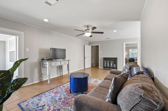 10621 Mapleridge Drive, Dallas, TX 75238