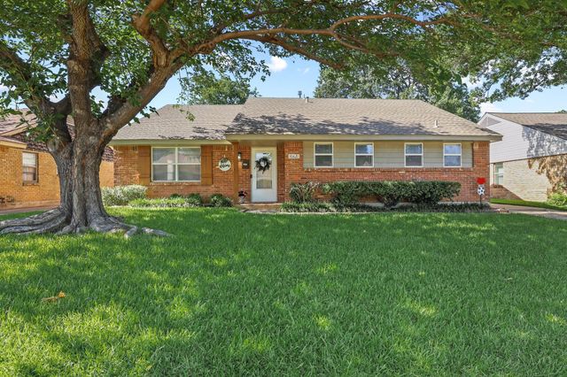 10621 Mapleridge Drive, Dallas, TX 75238