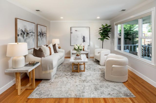 1067 17th Avenue, Redwood City, CA 94063