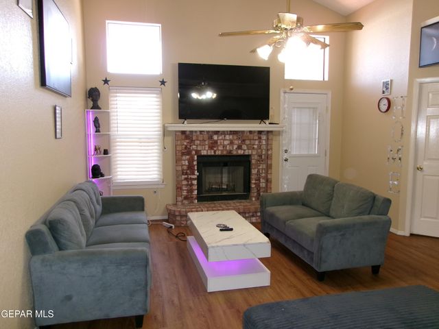 3454 BROKEN ARROW Drive, El Paso, TX 79936