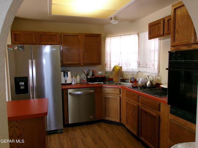 3454 BROKEN ARROW Drive, El Paso, TX 79936