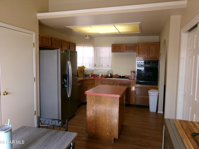 3454 BROKEN ARROW Drive, El Paso, TX 79936