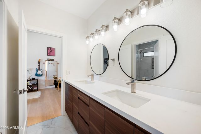6994 W MONTE LINDO --, Glendale, AZ 85310