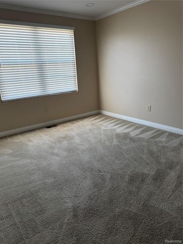 15792 CAMBRIDGE Drive, Clinton Charter Township, MI 48038