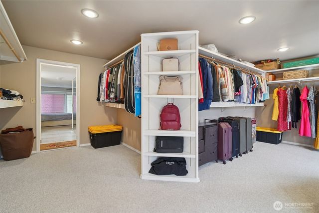 25114 Lake Wilderness Country Club Drive SE, Maple Valley, WA 98038
