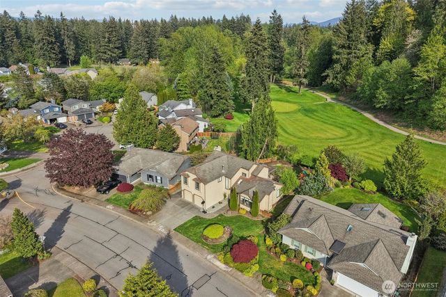 25114 Lake Wilderness Country Club Drive SE, Maple Valley, WA 98038