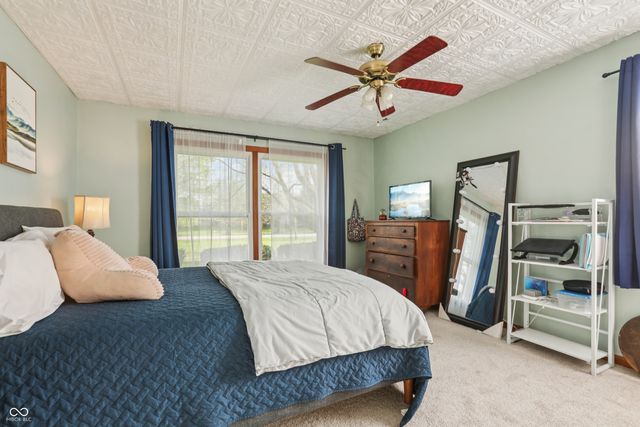 1407 W Us Highway 52, Fountaintown, IN 46130