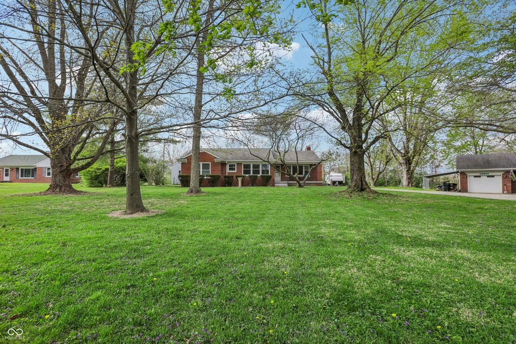 1407 W Us Highway 52, Fountaintown, IN 46130
