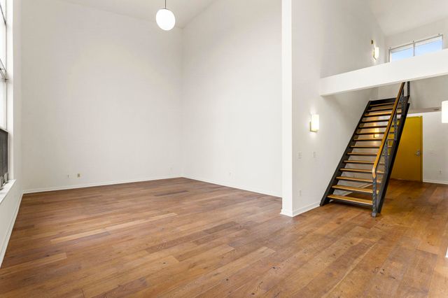 1007 41st St 333, Oakland, CA 94608