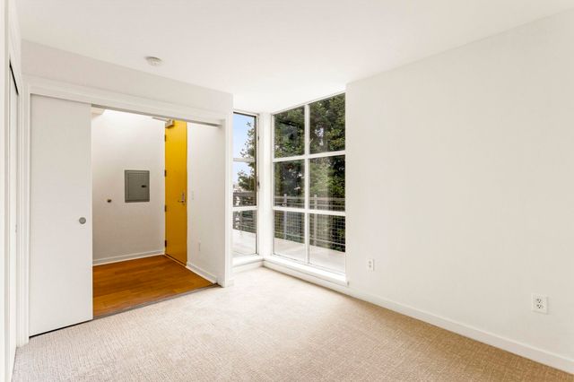 1007 41st St 333, Oakland, CA 94608