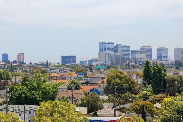 1007 41st St 333, Oakland, CA 94608