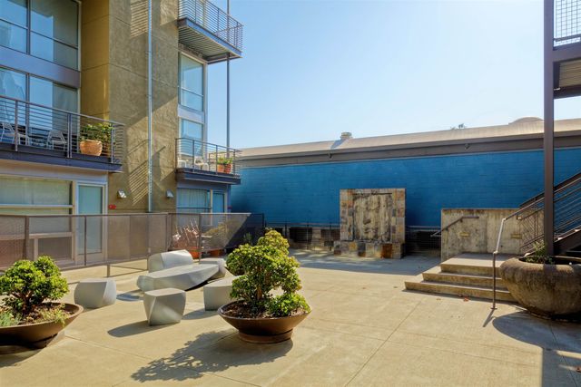 1007 41st St 333, Oakland, CA 94608