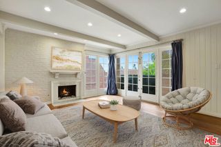 1260 S Beverly Glen Boulevard 304, Los Angeles, CA 90024