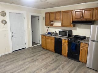 5 Albemarle St 1, Boston, MA 02136