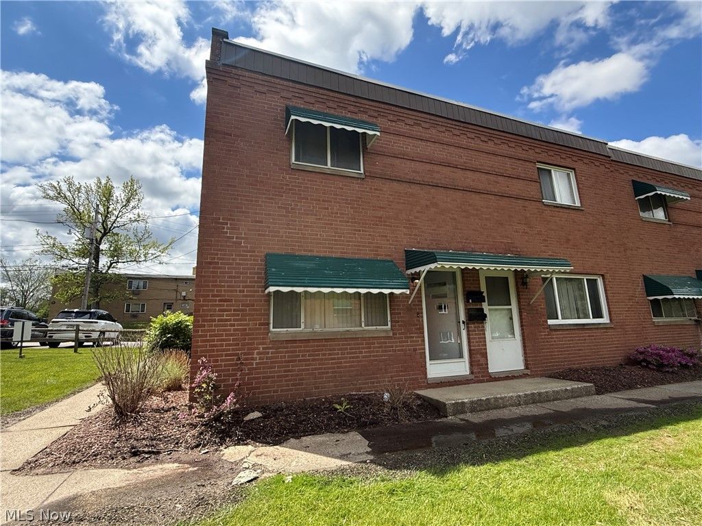 215 Dalepark Drive 1, Bedford, OH 44146