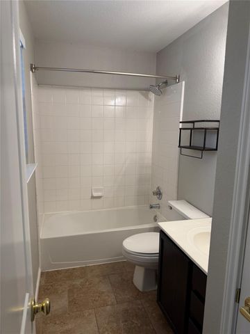 7108 Walkup LN, Austin, TX 78747
