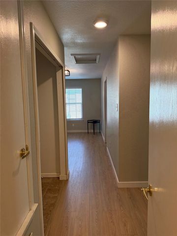 7108 Walkup LN, Austin, TX 78747